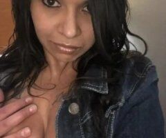 hey whos up for some late night fun with me im ready to show someone a good time so message me💋 - 30 - Image 5