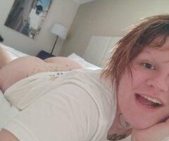 deep THROAT &&& a big ol pussy - Image 3
