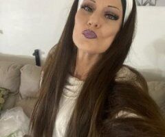 Fetishes, fantasies, event or companion are my specialties - Image 3