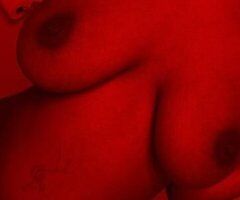 Thick Bih Juicy Wet Pussy💦 - Image 2