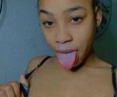 💦Hey Love,I am 24 cute girl Horny for sex, I love to kiss andsuck your dick.. - Image 2