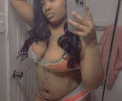 Busty Pink Pussy - Image 5