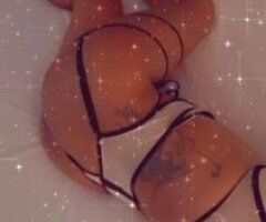👅💦🍑🍆FULL SERVICE SEXY WET YUNG HORNY WAITING FOR YOU