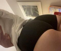 let me take your soul!!! come get your dick sucked n let me twirl my tongue - Image 4
