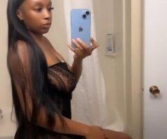 Big Boobs Pretty pussy 🐱💦👅 INCALLS 😘😍 - Image 5