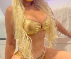 sofia sexy blonde and voluptuos girl in PATERSON - 25