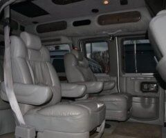UNDER 25.... BIG DIKS & handsome young guys! CAR pick up! TEXT UR AGE and PHOTO - Image 3