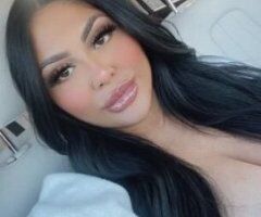 Busty Bella's Tempting Secrets 🍑💋 New in T-Town! - Image 3