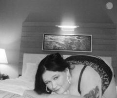 Knoxville's Alluring Temptress 💋🍑 Your Naughty Secret Awaits 😘💦 - Image 6