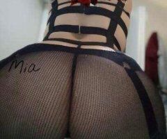 Queens’ Naughty Delight: Mia Awaits! 💋🍑💦 - Image 2