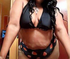 Curvy Temptress 🍑💋 Awaiting Your Desire 💦😘