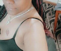 Curvy Temptress 🍑💋 Awaiting Your Desire 💦😘 - Image 4