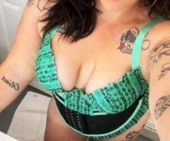 Las Vegas' Tempting Snowbunny 🍑💋 - Image 2