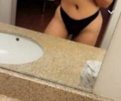 Venezuelan Vixen Awaits 💋🔥🍑 - Image 6