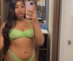 Bronx Babe: Wet & Wild Adventures Await 🍑💦💋 - Image 5