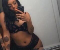 Sensual Car Play with Jada 💋🚗💦 Sweet Delights Await! - Image 3