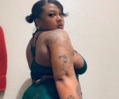Waco's Wet Delight 💦✨ Chubby & Classy Fun Awaits! 🍑😘 - Image 3