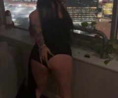 Spicy Texas Temptation 🍑💋 Ready to Play? 🌹 - Image 4