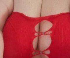Curvy Goddess Awaits 💋🔥🍑 Let’s Play, Daddy 😘💦 - Image 9