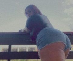🔥 Dive Into Honey B's Sweet World 🍯🍑 - Image 2