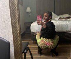 Tiny, Tempting & Tantalizing 💋 Seattle Car-Date Queen 🍑💦 - Image 12