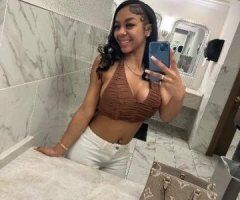 Nashville's Curvy Dream 🍑💋 Simone Awaits! - Image 2