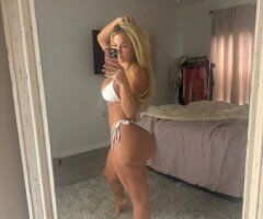 Curvy Blonde Delight Awaits 💋🍑💦 - 25