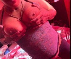 💦 Juicy Treat Awaits in NYC 🍑