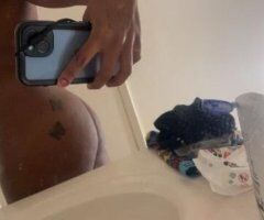 Wet & Wild Charleston Fantasy Awaits 🍑💋💦 - Image 5