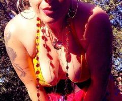 Classy Mature Fun Awaits in Sacramento 🍷💋 - Image 3