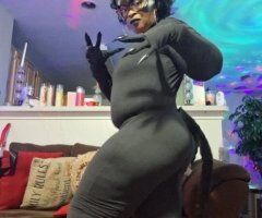 Curvy Ebony Temptress 🍑💋 Your Dream Escape Awaits 💦😘 - Image 2