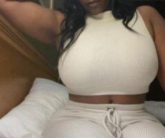 Busty Temptation Awaits in San Jose 💋🍑💦 - Image 6