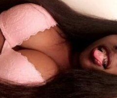 Petite Temptation in NOLA 💋✨ Ready for You!