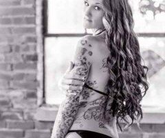 Sassy Sarasota Sizzler 💋🔥 Indulge Your Fantasy 🍑💦 - Image 2