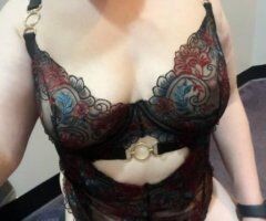 🔥 MILF Magic in Detroit 💋💦 Ready to Play? - Image 6