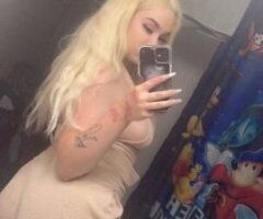 Petite Blonde Delight Ready for You 💋🍑🔥 - Image 4