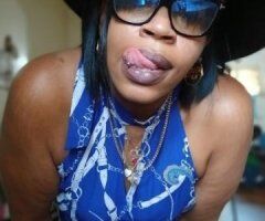 Long Island's Naughty Neck Treat 🍭💋🔥 - Image 3