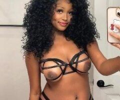 💋🔥 Spicy Car BJ Queen Awaits You! 🍑💦 - Image 2