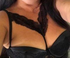 Mature Asian Muse in Tampa 🌸💋 Let's Connect Tonight!