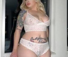 Tattooed Blonde Bliss in Omaha! 💋🔥🍑 - Image 4