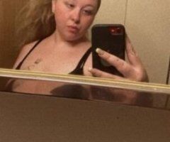 Unleash Your Desires: Throat Goddess Awaits 💋🔥 - Image 6