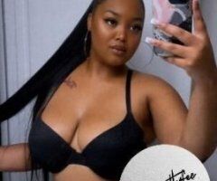 Thick Ebony Goddess Awaits 🍑💦 Ready to Indulge You! - Image 4