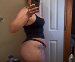Wichita's Wild Temptress Awaits 💋🍑💦 - Image 2