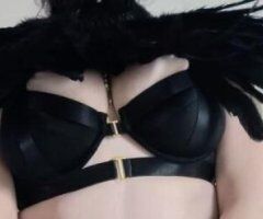 🔥 Ready to Play? Greenville's Curvy Temptation Awaits 💦🍑 - Image 6