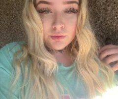 💋 Cum Play with Me in Mobile! 💦 23 & Wild 🍑 - Image 3
