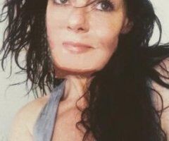 Hot MILF Ready for You Anytime 💦💋🍑😘 - Image 8
