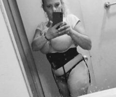 Tucson's Temptress: 24/7 Pleasure Awaits 🍑💋💦 - Image 6