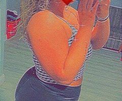 💋 Shelby's Seductive Surprise at Lake Ozarks! 🍑💦 - Image 2