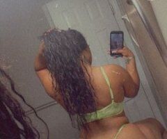 Hampton's Naughty Nymph Awaits 💋🍑🔥 - Image 3