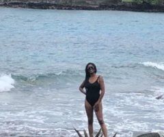 💋 Petite Ebony Delight in Honolulu 💦🍑 - Image 3